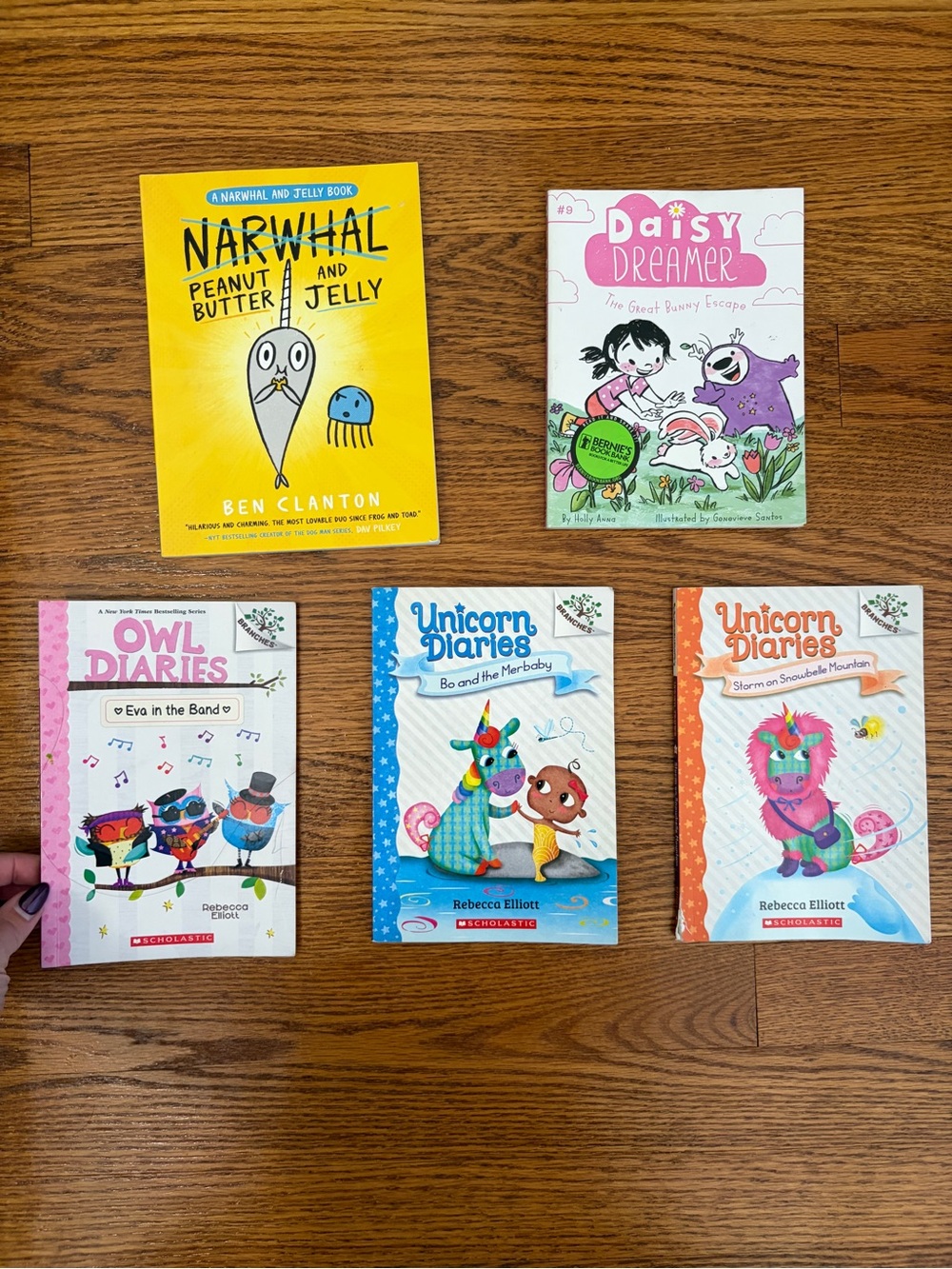 Graphic Novels Bundle of 5 Kids Books